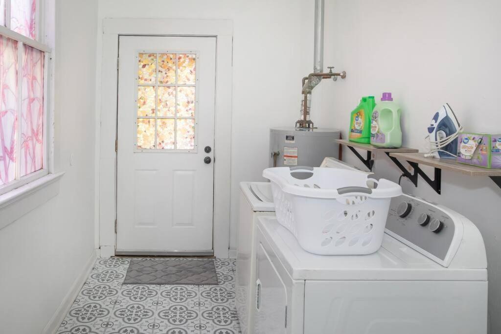 Beautifully Updated New Orleans Home Exterior photo